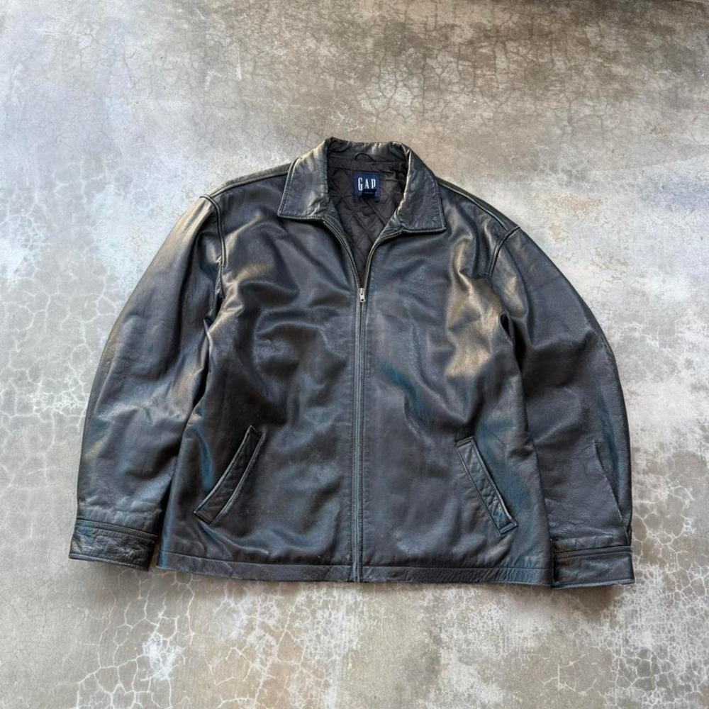 Vintage 90's  GAP heavy duty leather zip up bomber jacket